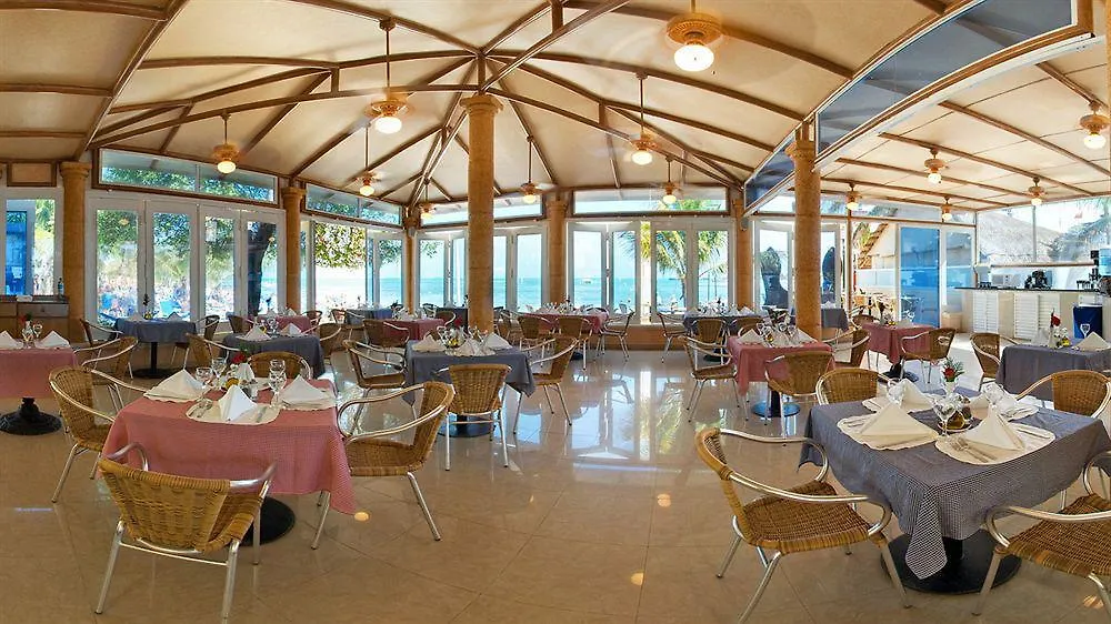 Üdülőközpont Occidental Costa Cancún