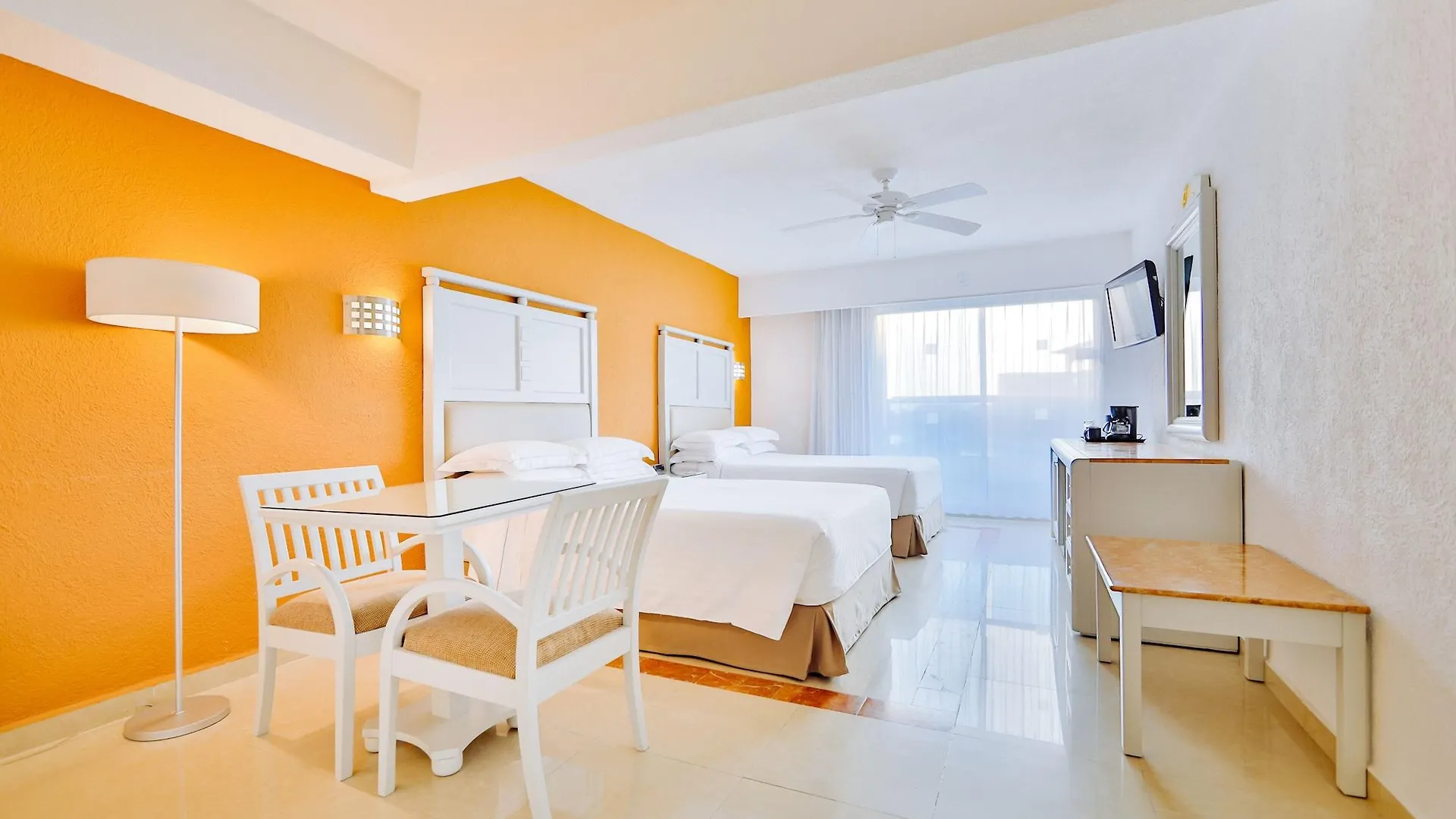 **** Курортный комплекс Barcelo Costa Cancun - Все включено Мексика