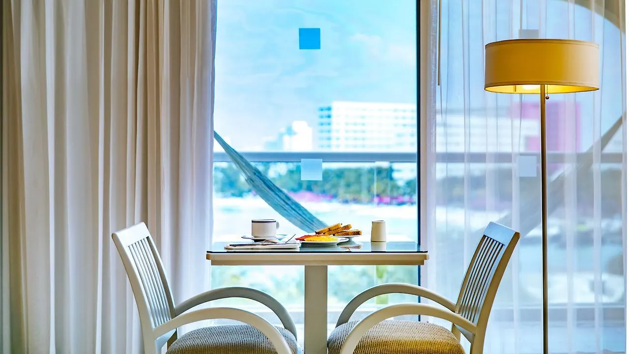 Курортный комплекс Barcelo Costa Cancun - Все включено
